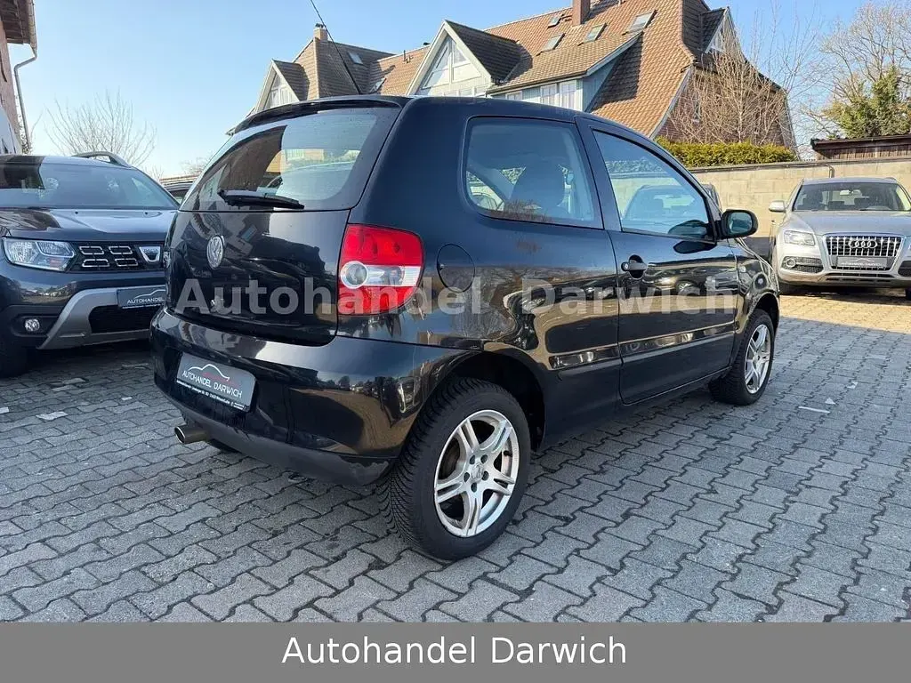 Second-hand VW Fox Basis 54 CP (39 kW) 2008 Negru Hatchback