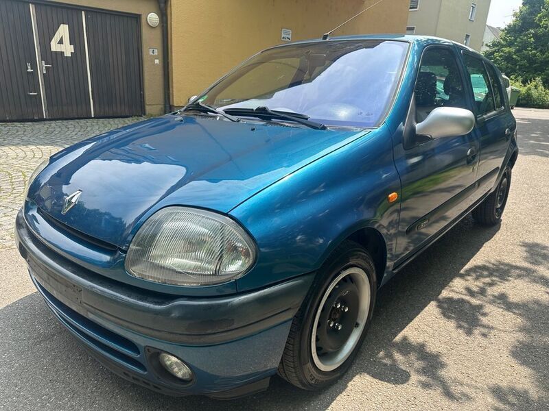 Gebraucht 1999 Renault Clio II Limousine | 1.450 € (Fairer Preis) - Bild 1/4