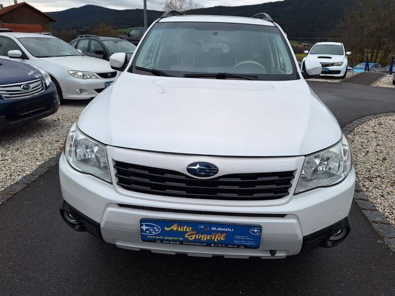 Gebraucht Subaru Forester Comfort 171 PS (125 kW) 2010 Weiß SUV