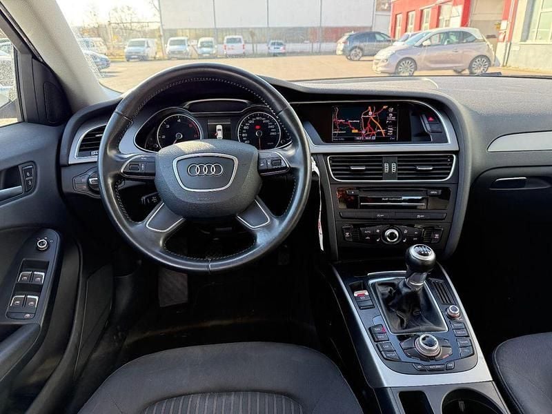 Gebraucht Audi A4 Ambiente 143 PS (105 kW) 2012 Silber Kombi
