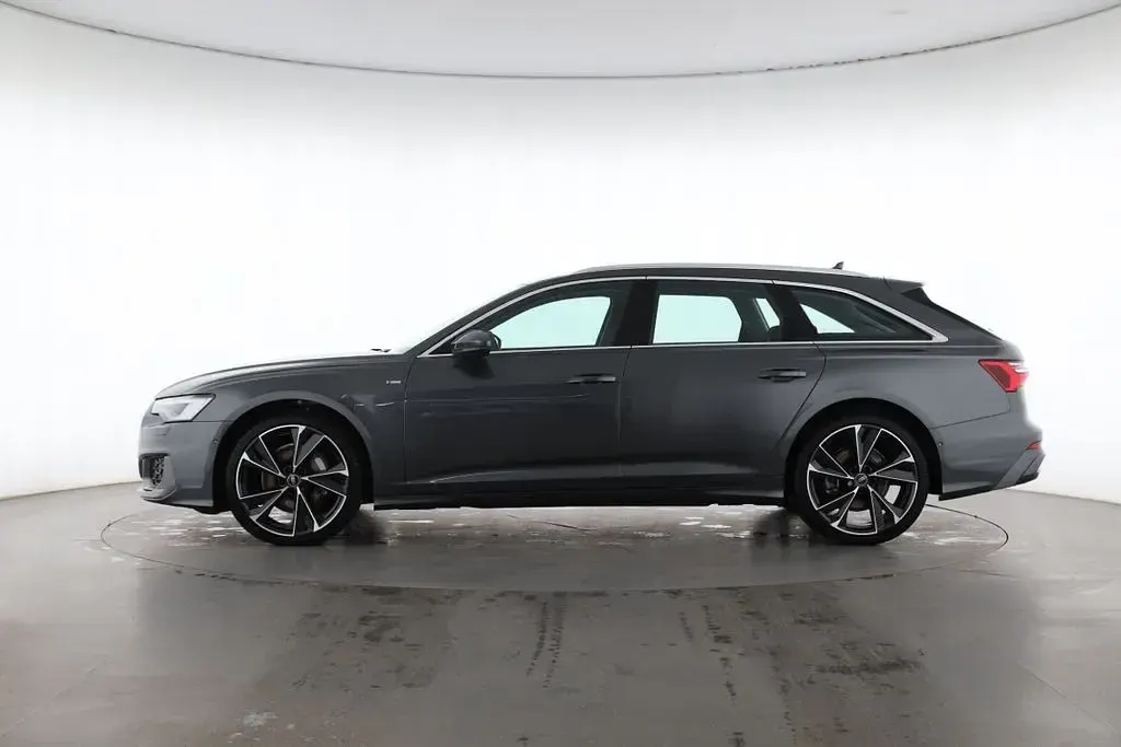 Gebraucht Audi A6 S-Line 245 PS (180 kW) 2025 Grau Kombi