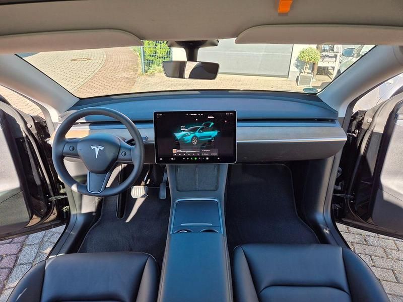 Gebraucht 2023 Tesla Model Y RWD 256 PS SUV – Bayern (Privat) – 30.600 ...