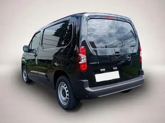 Neu Opel Combo-e Life 100 kW (136 PS) 2025 Manufacturer Kleinwagen