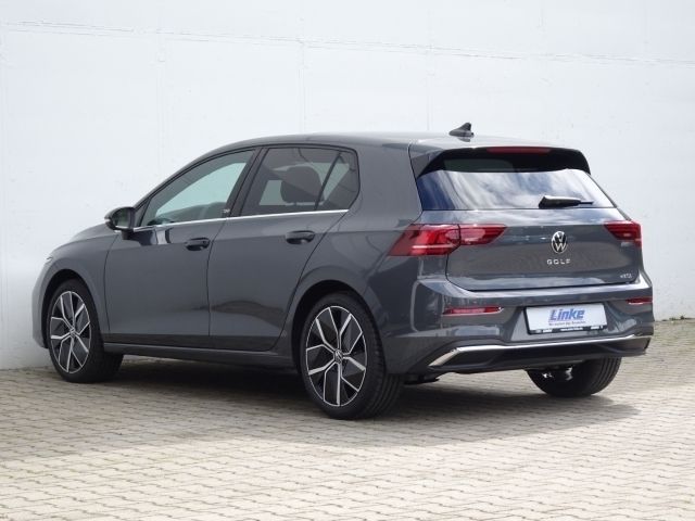 Gebraucht VW Golf VIII Edition 150 PS (110 kW) 2024 Delfingrau metallic Limousine