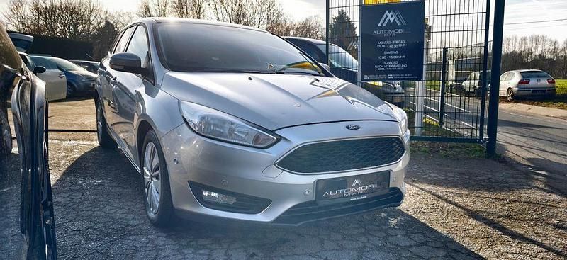 Gebraucht Ford Focus Business Edition 120 PS (88 kW) 2018 Polarsilber metallic Kombi