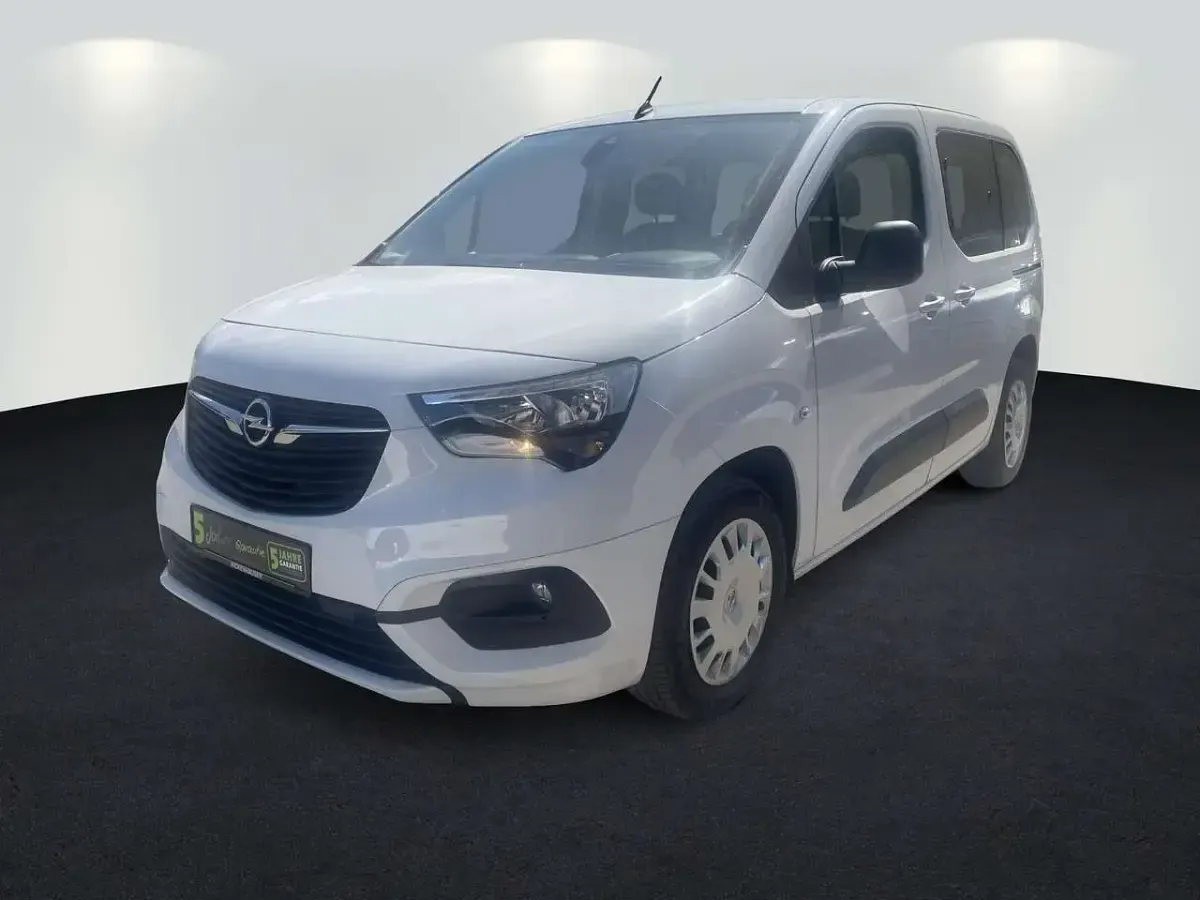Używany Opel Combo-e Life Edition 100 kW (136 KM) 2023 Biały Minivan