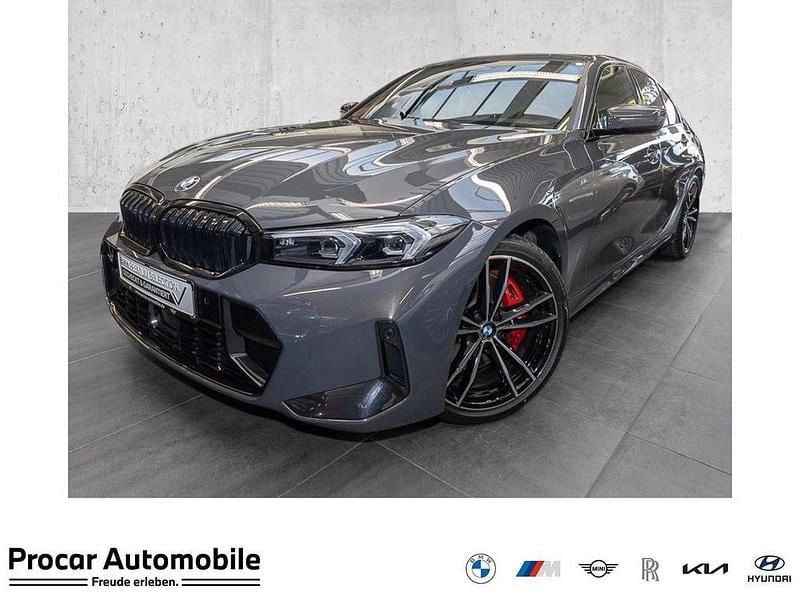 Grau Gebraucht 2024 BMW 330 M Sport Limousine | 48.490 € (Fairer Preis) - Bild 1/4
