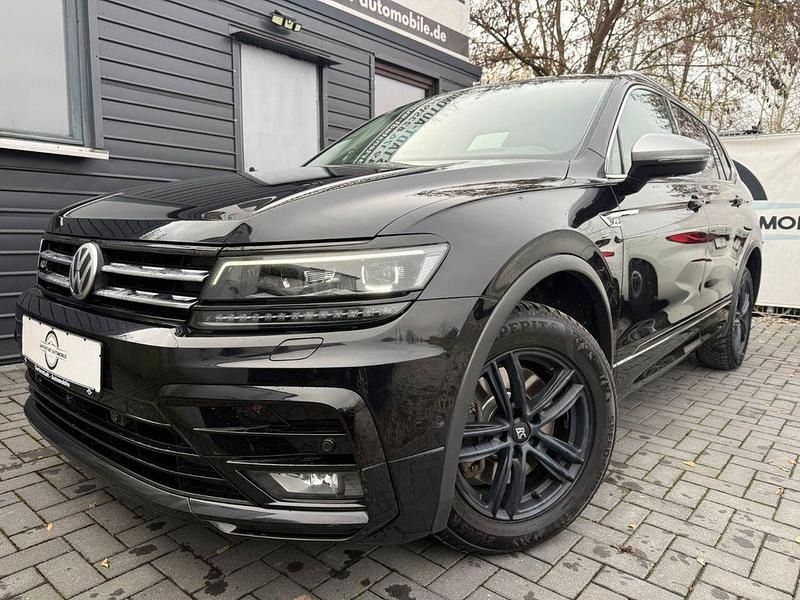 Schwarz Gebraucht 2018 VW Tiguan Allspace R-line SUV | 21.490 € (Teuer) - Bild 1/4