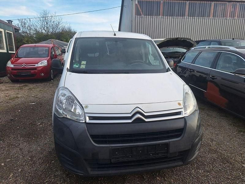 Gebraucht 2017 Citroën Berlingo Business Class Van / Kleinbus | 2.700 € (Superpreis) - Bild 1/4