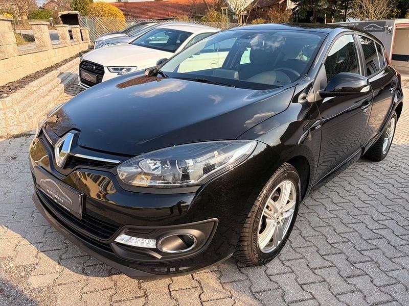 Gebraucht Renault Mégane LIMITED 110 PS (80 kW) 2015 Schwarz Limousine