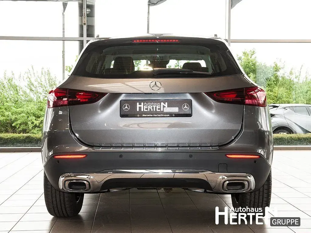 Gebraucht Mercedes GLA250 Progressive 224 PS (164 kW) 2024 Grau SUV