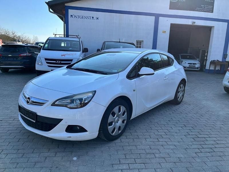 Gebraucht Opel Astra GTC Edition 140 PS (102 kW) 2012 Weiß