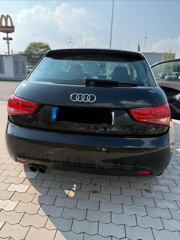 Second-hand Audi A1 Design 122 CP (89 kW) 2012 Negru Hatchback
