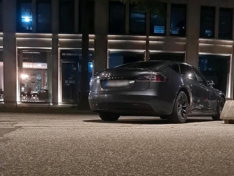 Gebraucht Tesla Model S 285 kW (388 PS) 2017 Grau Kleinwagen