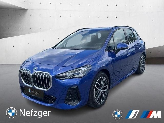 Portimao blau metallic Gebraucht 2025 BMW 223 Active Tourer M Sport Van / Kleinbus | 41.900 € (Fairer Preis) - Bild 1/4