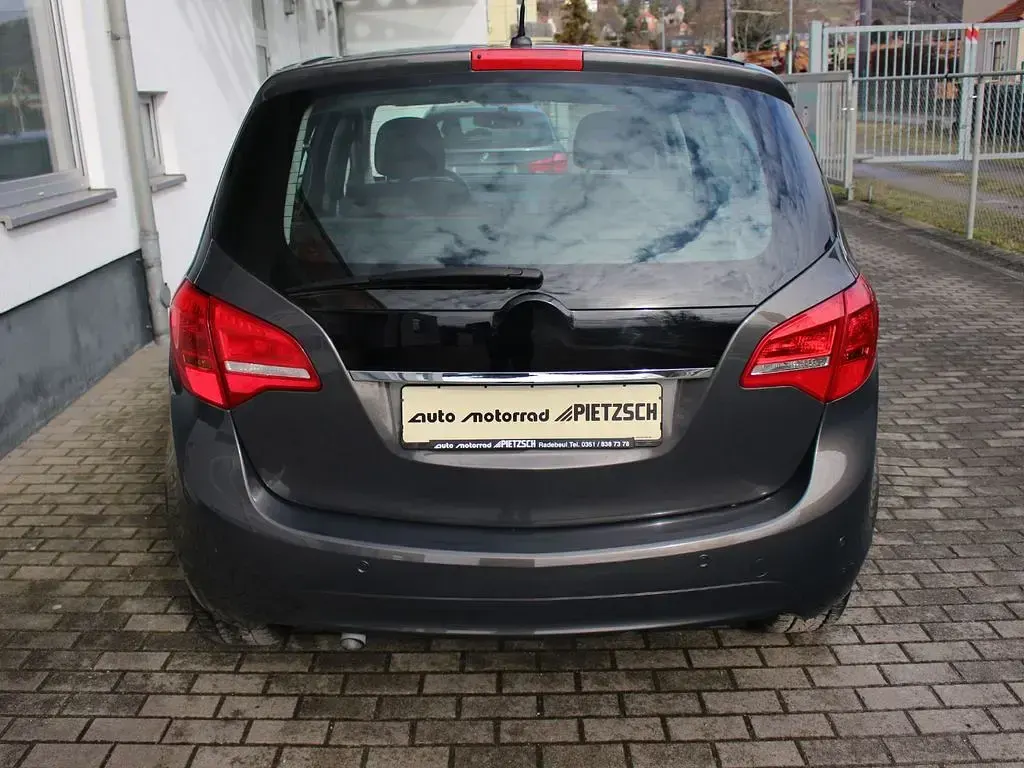 Second-hand Opel Meriva Active 120 CP (88 kW) 2013 Gri Monovolum