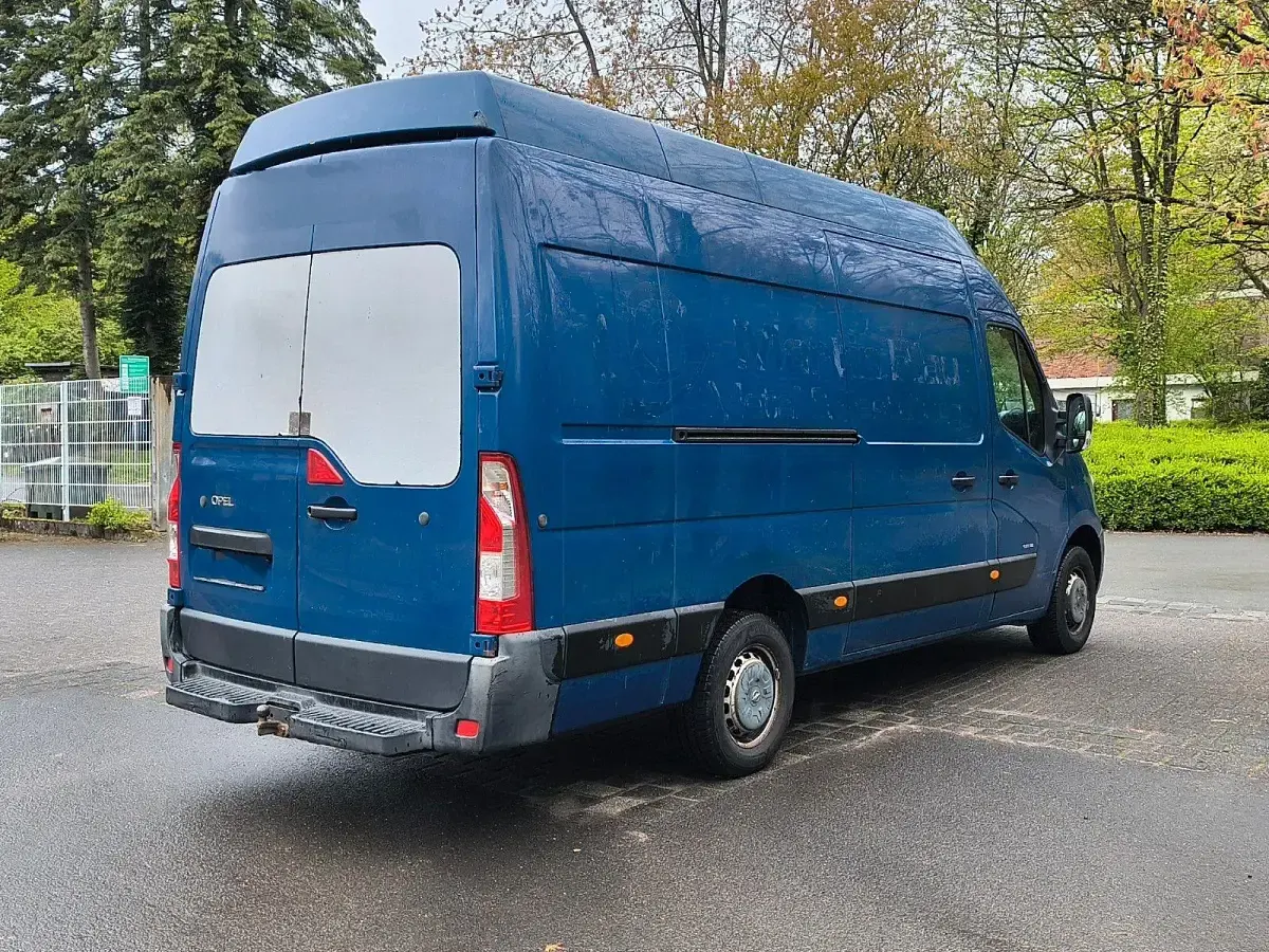 Gebraucht Opel Movano 125 PS (91 kW) 2011 Blau Van / Kleinbus
