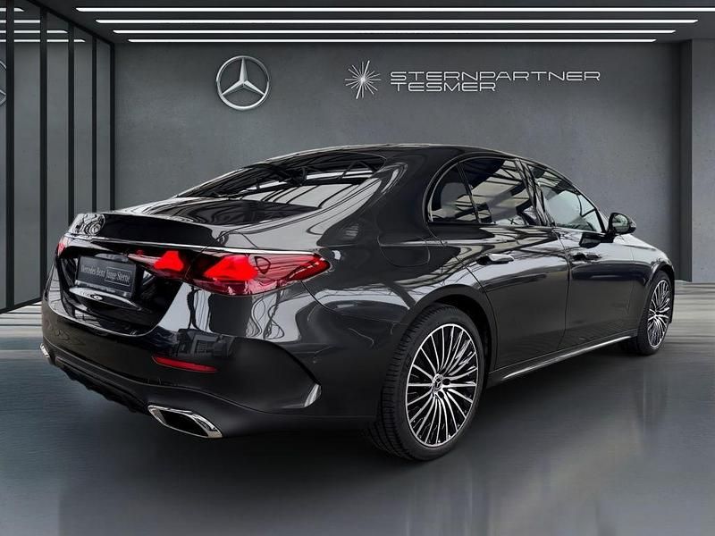 Gebraucht Mercedes E300 AMG 204 PS (150 kW) 2024 Graulack graphitgrau Limousine