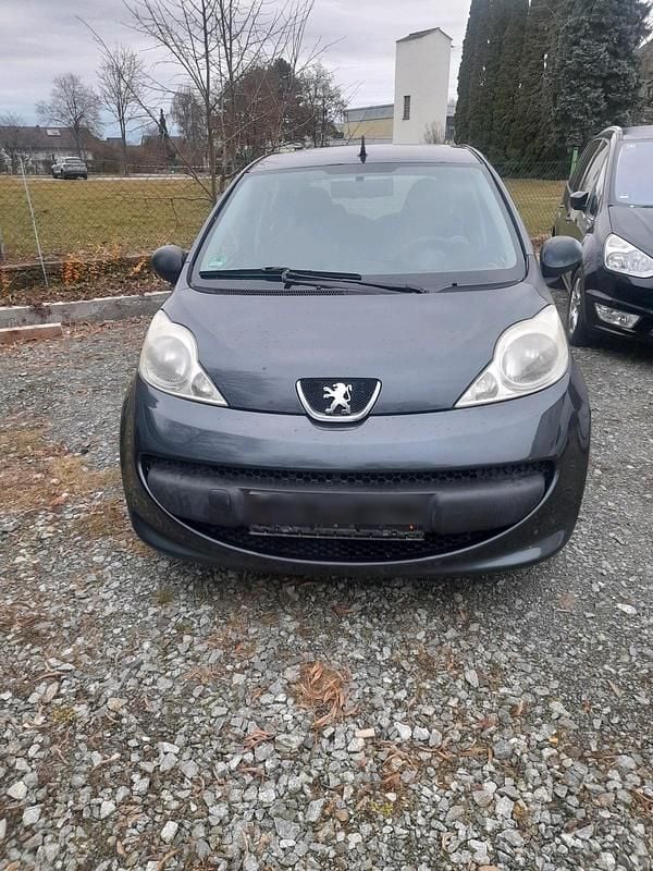 Gebraucht Peugeot 107 70 PS (51 kW) 2006 Grau Kleinwagen