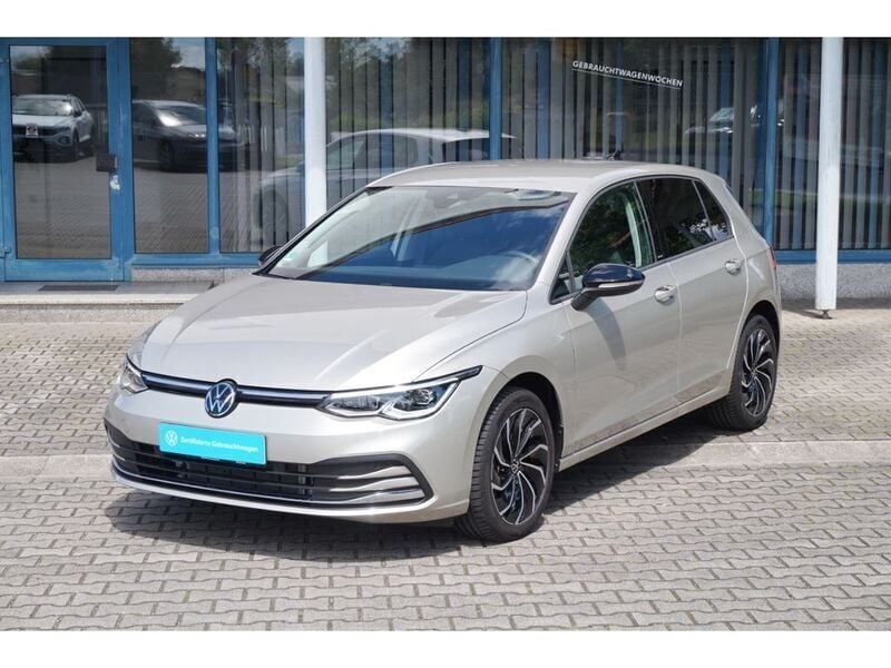 Gebraucht VW Golf VIII Move 116 PS (85 kW) 2023 Silber Limousine