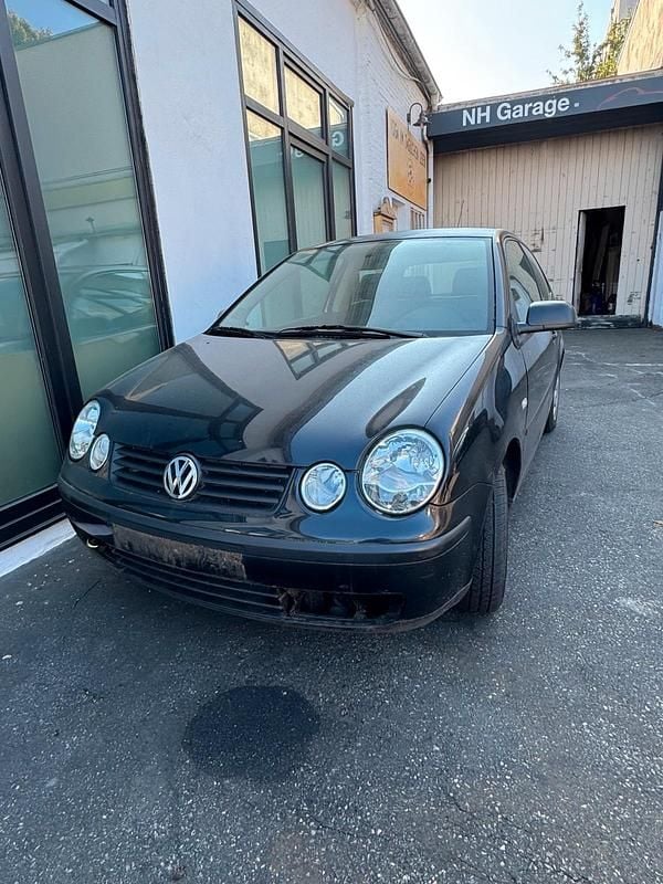 Schwarz Gebraucht 2004 VW Polo Kleinwagen | 750 € (Superpreis) - Bild 1/4