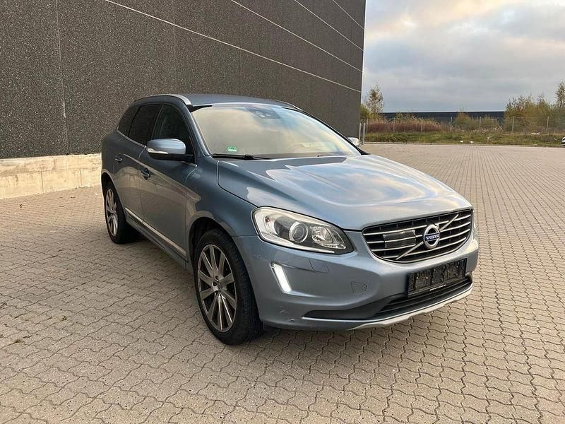 Gebraucht Volvo XC60 Summum 190 PS (139 kW) 2017 Blau SUV