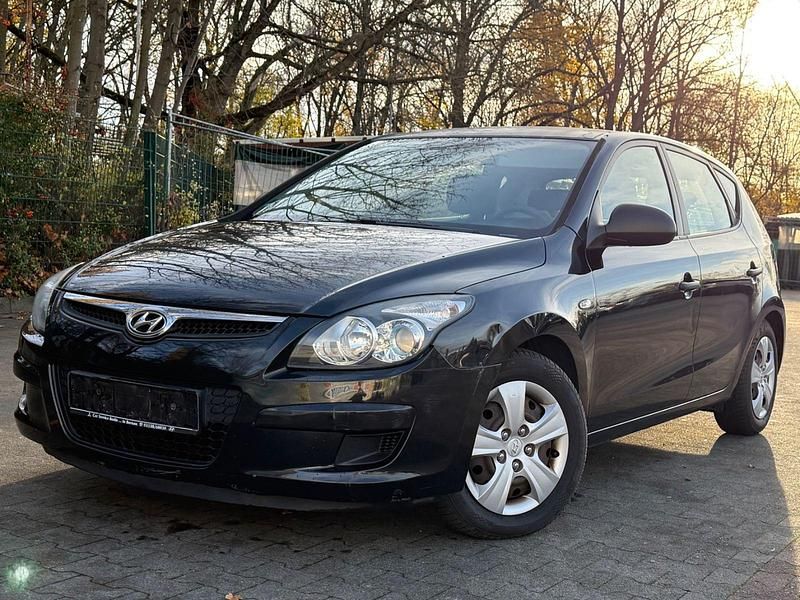 Gebraucht Hyundai i30 Edition+ 109 PS (80 kW) 2009 Schwarz Kleinwagen