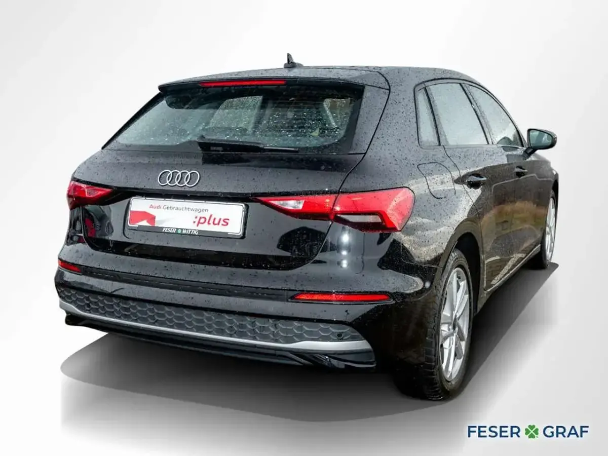 Gebraucht Audi A3 Ambiente 116 PS (85 kW) 2025 Brillantschwarz Limousine