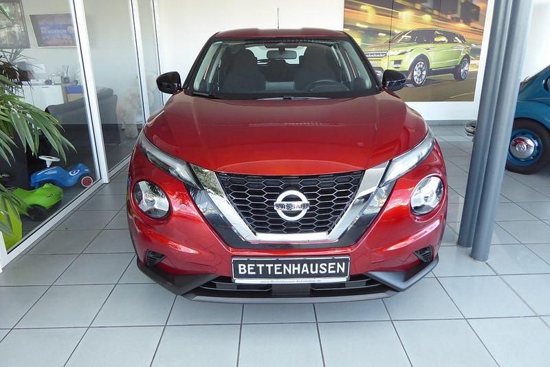 Gebraucht Nissan Juke Acenta 114 PS (83 kW) 2021 Orange SUV