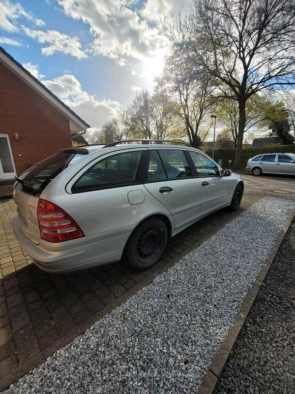 Gebraucht Mercedes C180 142 PS (104 kW) 2004 Silber Kombi