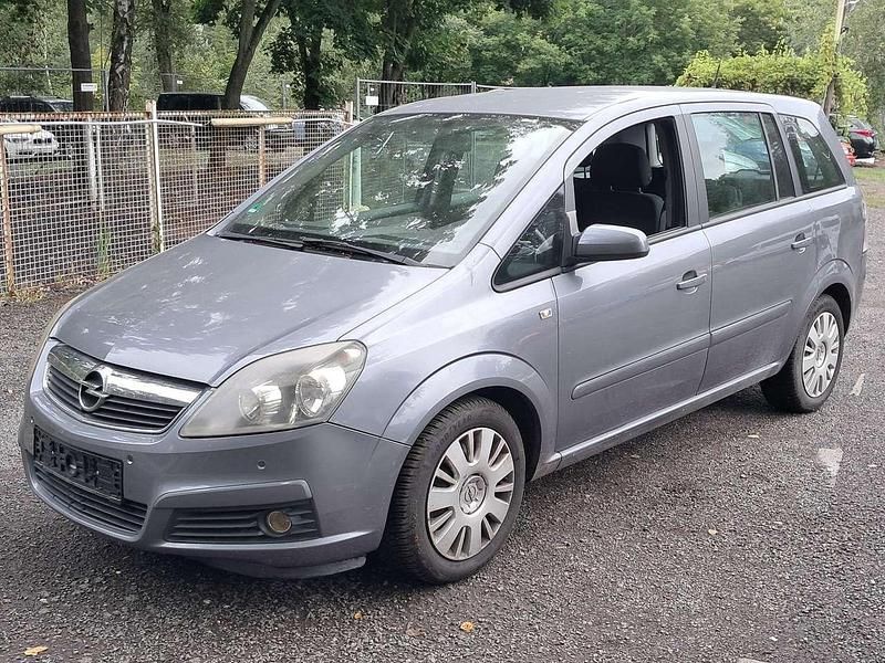 Gebraucht Opel Zafira 120 PS (88 kW) 2008 Other Van / Kleinbus