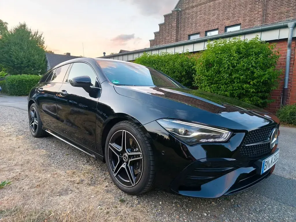 Gebraucht Mercedes CLA200 AMG 163 PS (119 kW) 2024 Schwarz Coupé
