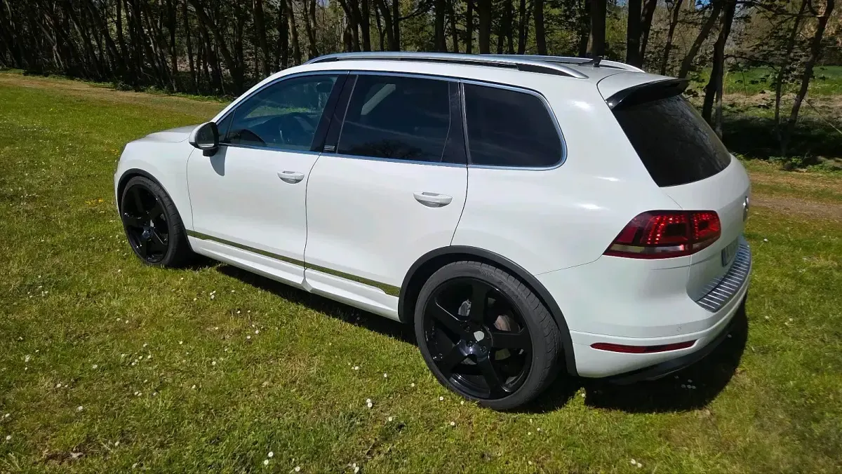 Gebraucht VW Touareg Executive 262 PS (192 kW) 2017 Weiß SUV