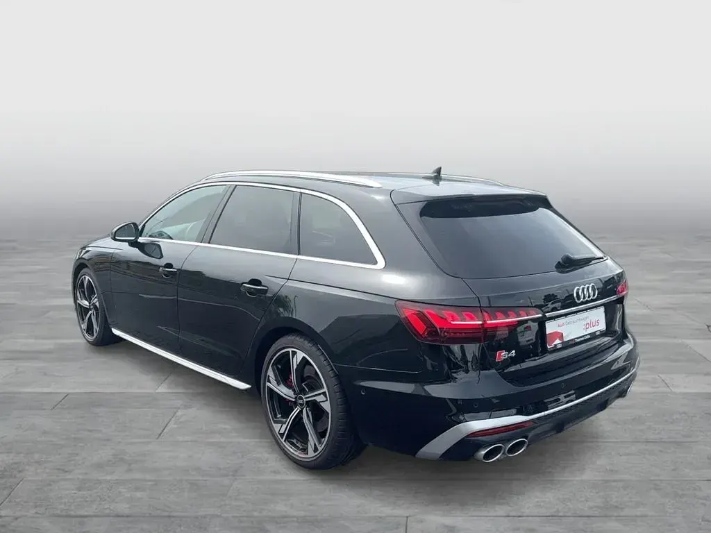 Gebraucht Audi S4 Ambiente 341 PS (250 kW) 2022 Mythosschwarz metallic Kombi