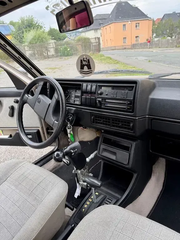 Gebraucht VW Jetta 90 PS (66 kW) 1990 Grün Limousine