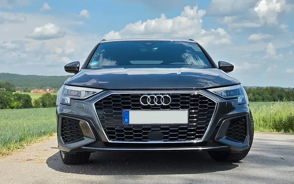 Gebraucht Audi A3 S-Line 150 PS (110 kW) 2022 Grau Limousine