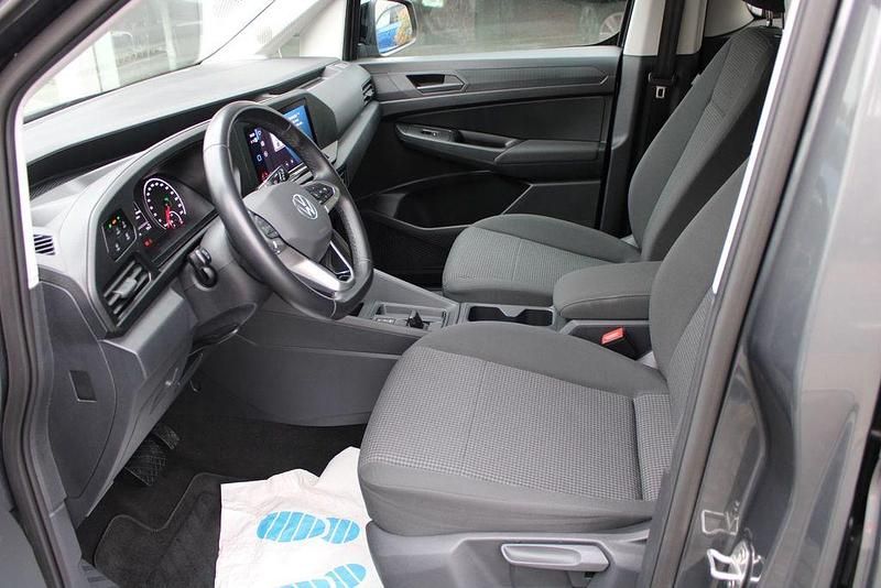 Usata VW Caddy 114 CV (83 kW) 2022 Grigio Monovolume