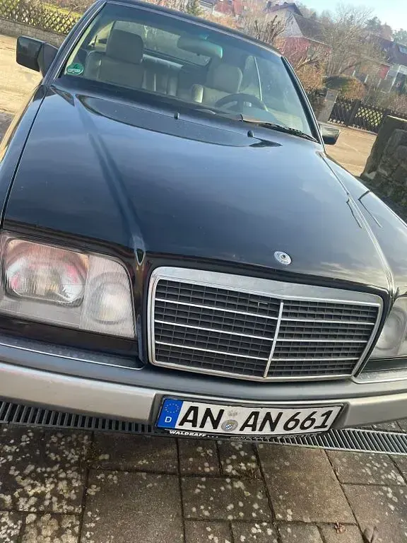 Occasion Mercedes E200 136 ch (100 kW) 1994 Noir Cabriolet