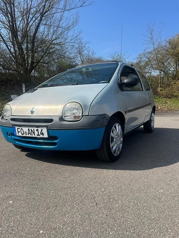 Gebraucht Renault Twingo 58 PS (42 kW) 2002 Silber Kleinwagen