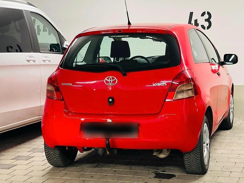 Gebraucht Toyota Yaris 87 PS (63 kW) 2007 Rot Kleinwagen