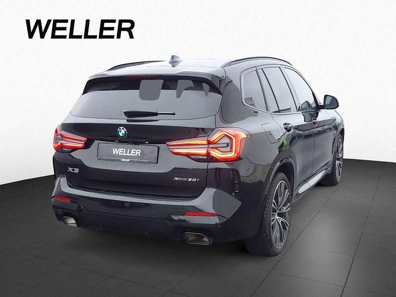 Gebraucht BMW X3 M Sport 245 PS (180 kW) 2024 Black sapphire (schwarz) SUV