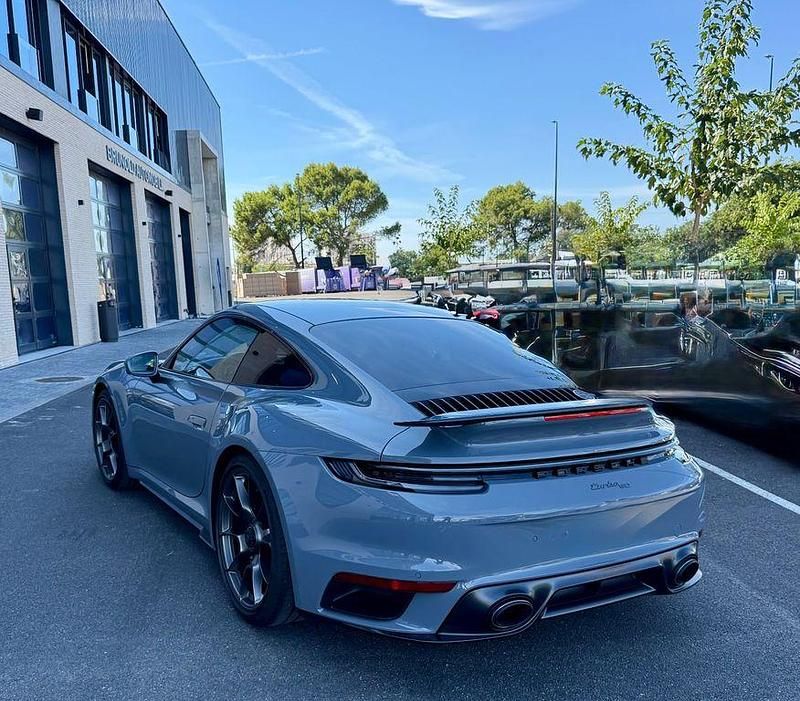 Neu Porsche 911 Turbo 650 PS (478 kW) 2025 Grau