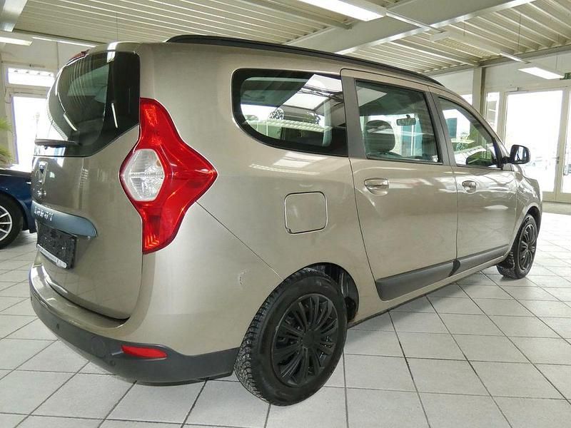 Gebraucht Dacia Lodgy Lauréate 83 PS (61 kW) 2012 Beige Van / Kleinbus