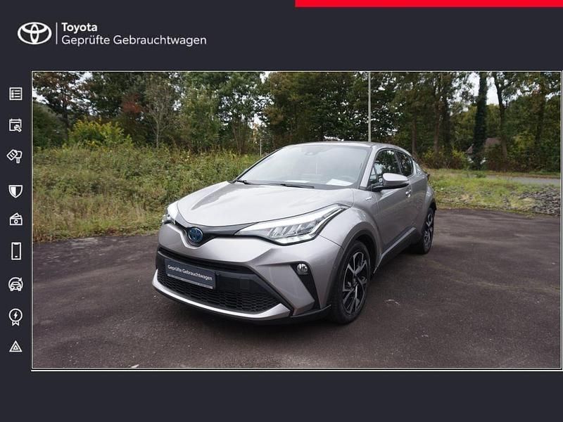 Grau Gebraucht 2021 Toyota C-HR Team SUV | 19.990 € (Fairer Preis) - Bild 1/4
