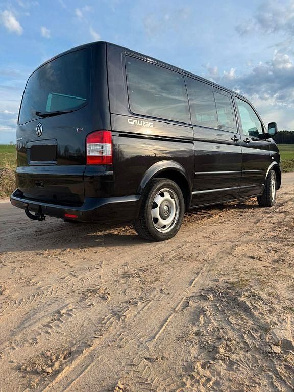 Second-hand VW T5 131 CP (96 kW) 2006 Negru Van