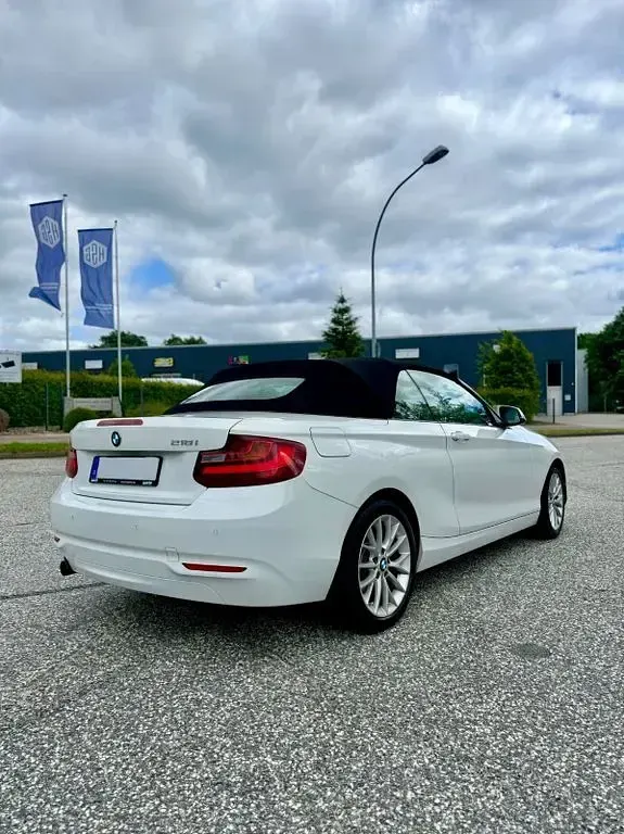Gebraucht BMW 218 136 PS (100 kW) 2015 Weiß Cabrio