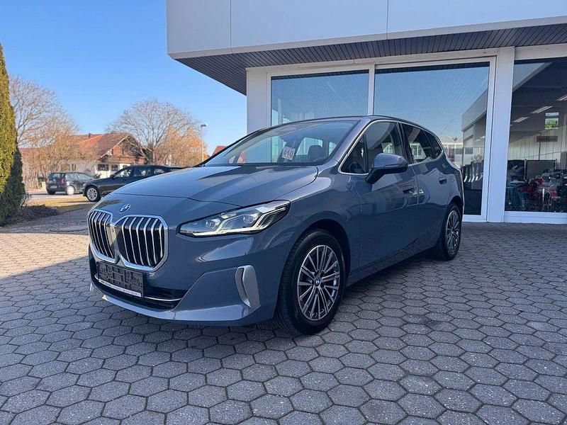 Gebraucht BMW 218 Active Tourer Luxury Line 136 PS (100 kW) 2022 Grau Van / Kleinbus