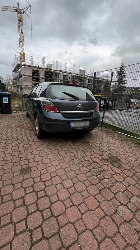 Gebraucht Opel Astra 101 PS (74 kW) 2008 Grau Kleinwagen