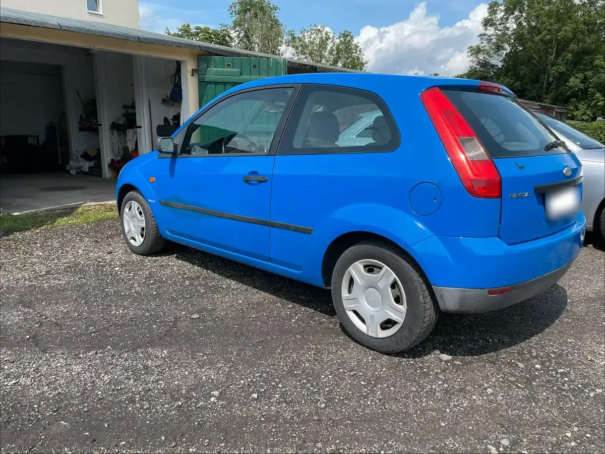 Gebraucht Ford Fiesta 80 PS (58 kW) 2003 Blau Kleinwagen