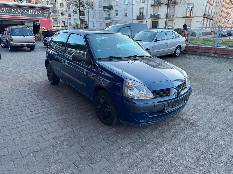 Gebraucht Renault Clio II 60 PS (44 kW) 2004 Blau Kleinwagen